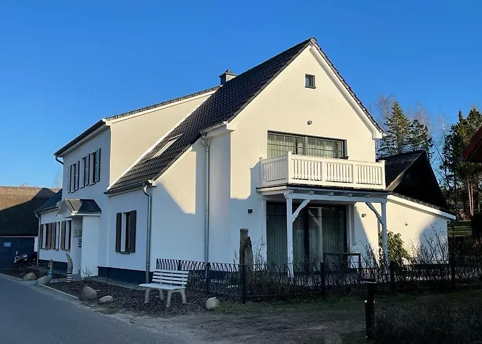 Naturidyll Mariendorf - Ferienwohnung Hagensche Wiek Middelhagen
