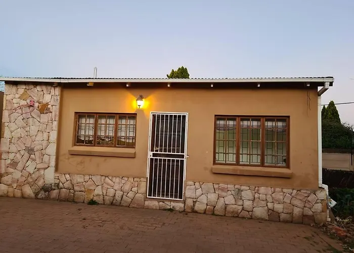 Ferienwohnung Quaint, Quiet Retro Charm Johannesburg