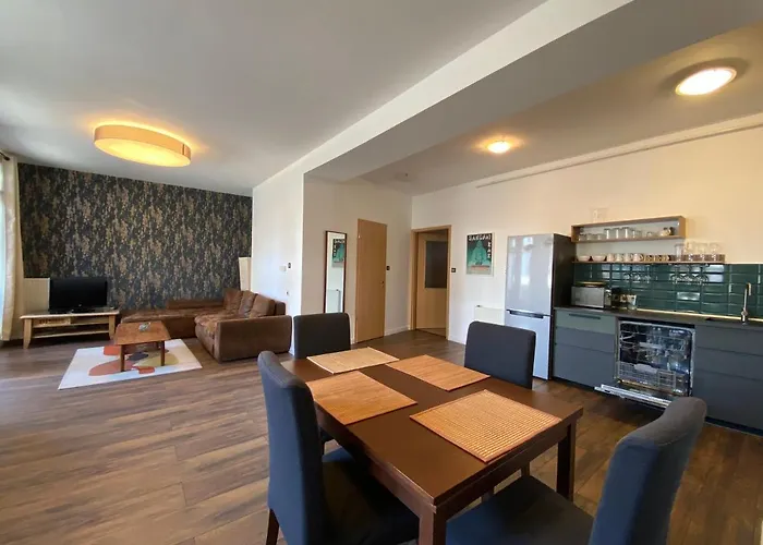 2 Bedroom 107 M2 Loft With Balcony Budapest