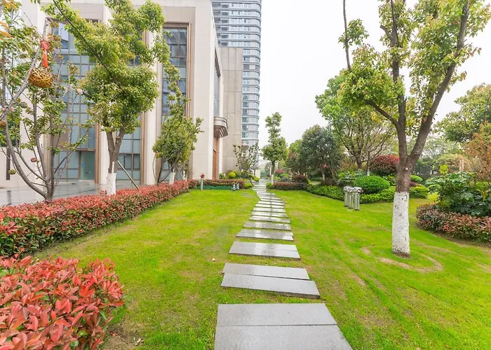 Locals Apartment Inn 21 Wuhan