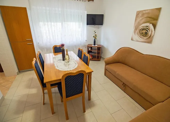 Apartments Bene Banjol