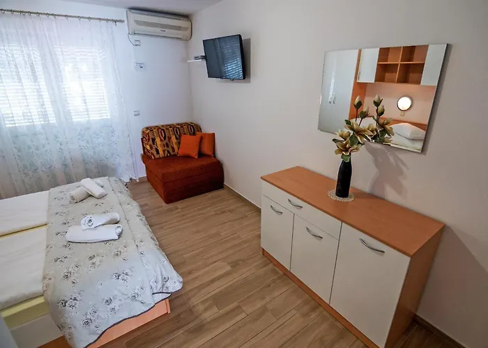 Apartments Bene Banjol