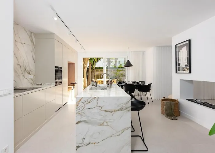 Jardines 38 Beautiful Luxury Family Apartment Marbella