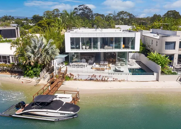 Villa 33 Witta Circle, Noosa Heads