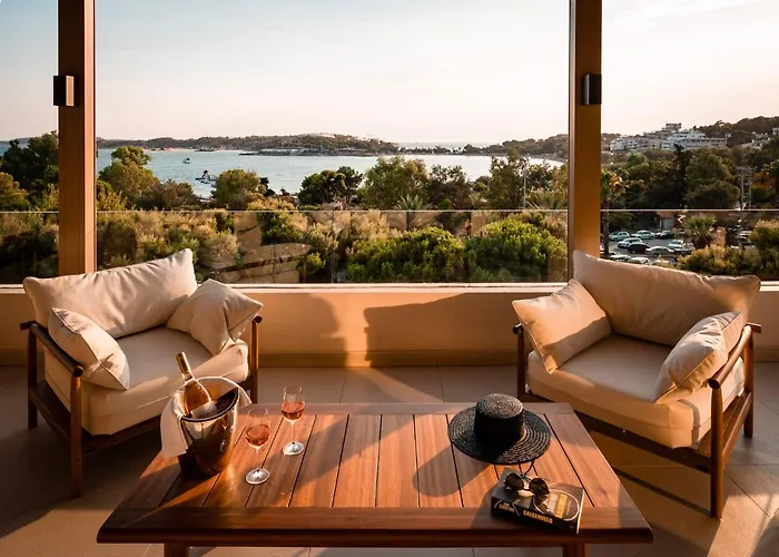 Somewhere Vouliagmeni Athen