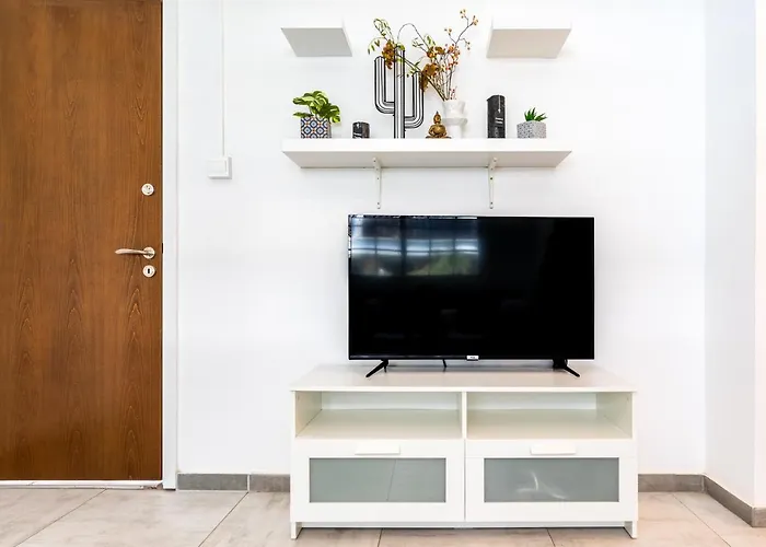 Mila'S 1-Br Apartment In Larnaka
