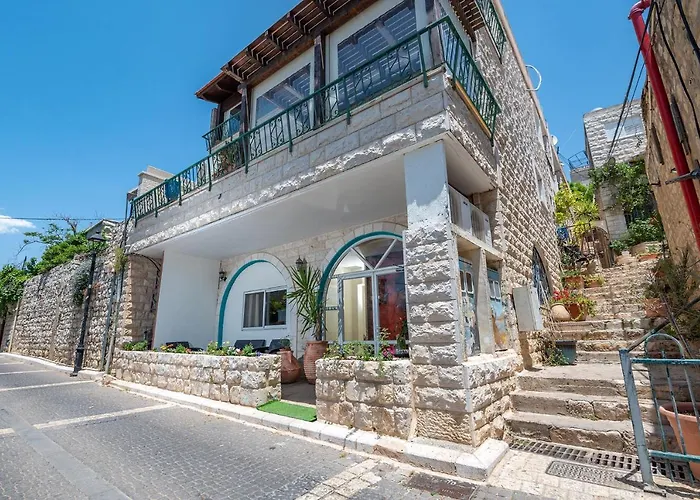 Family Villa - Prime Location Old City Safed