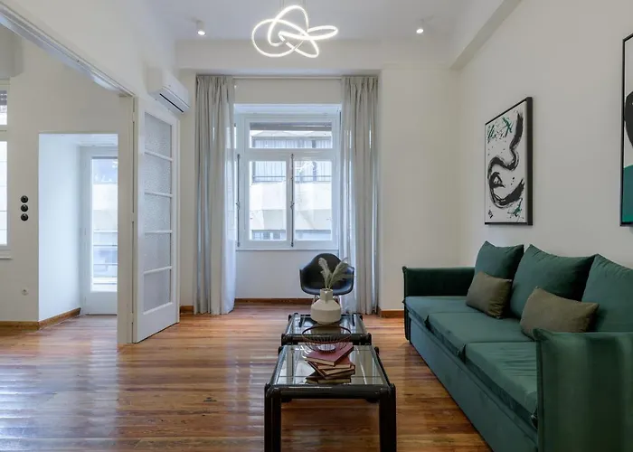 Ferienwohnung 3bdr Modern Design&Bright Interiors in Plaka Athen