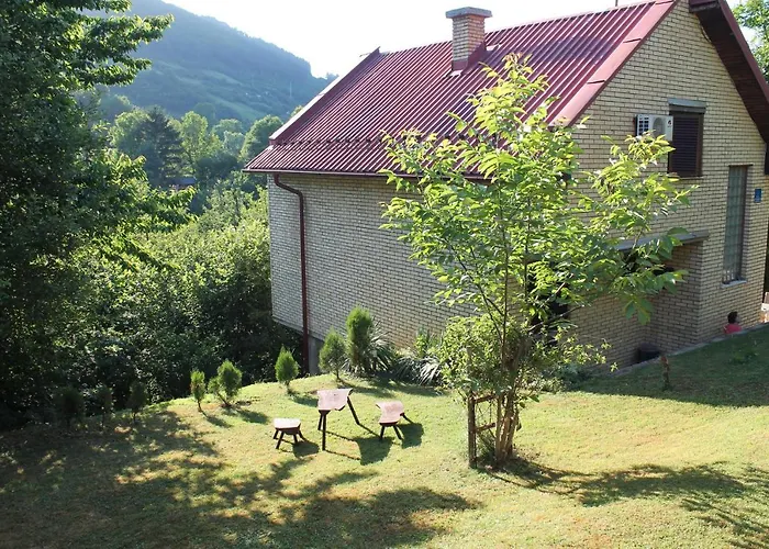 Holiday Home Zbilje Visoko