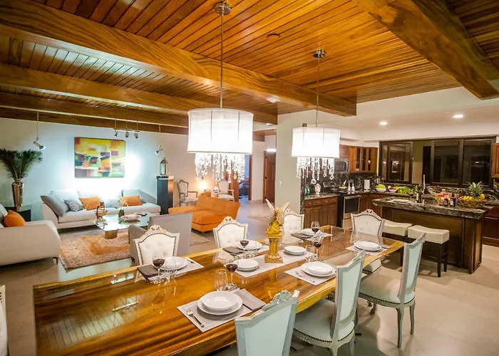 Il Vento Vacation Rentals San Salvador