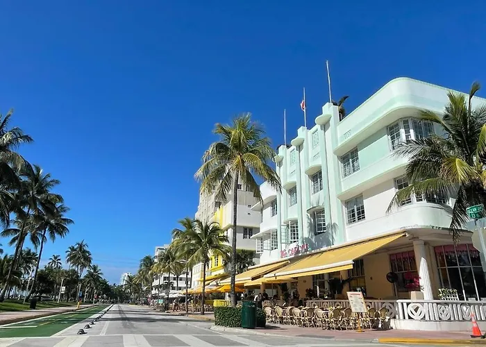 Beachfront Apt In Carlyle Hotel On Ocean Drive Miami Beach