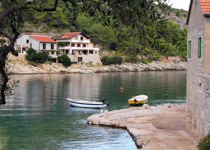 Apartments By The Sea Cove Prapratna - Prapatna Jelsa 