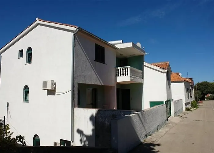 Apartments With A Parking Space Murter - 18630