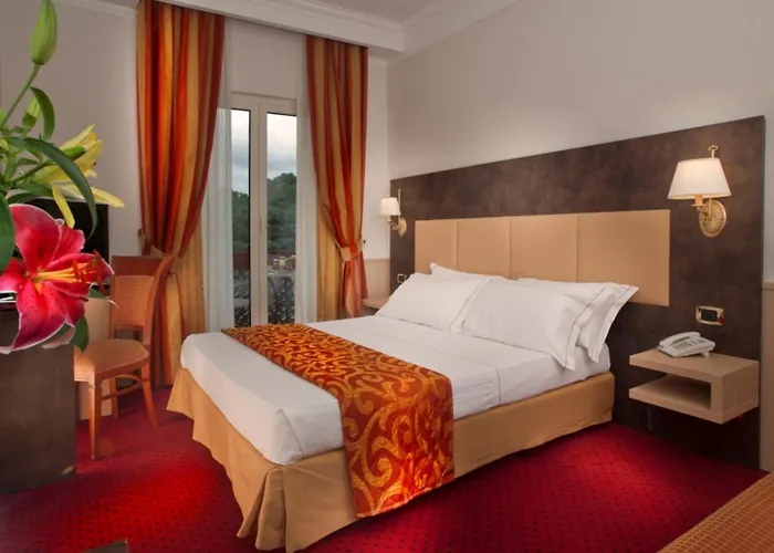 Pinewood Hotel Rom
