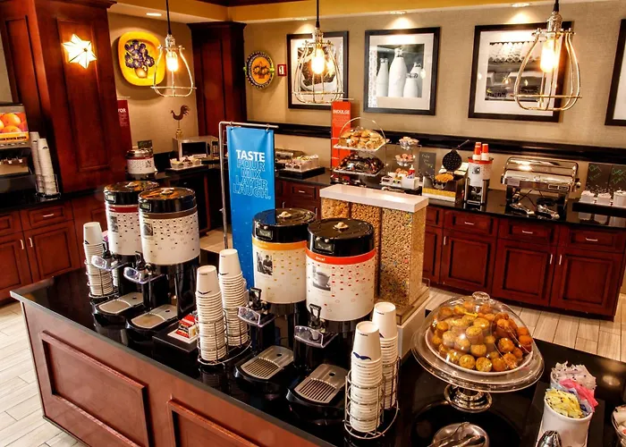 Hampton Inn&Suites Staten Island New York