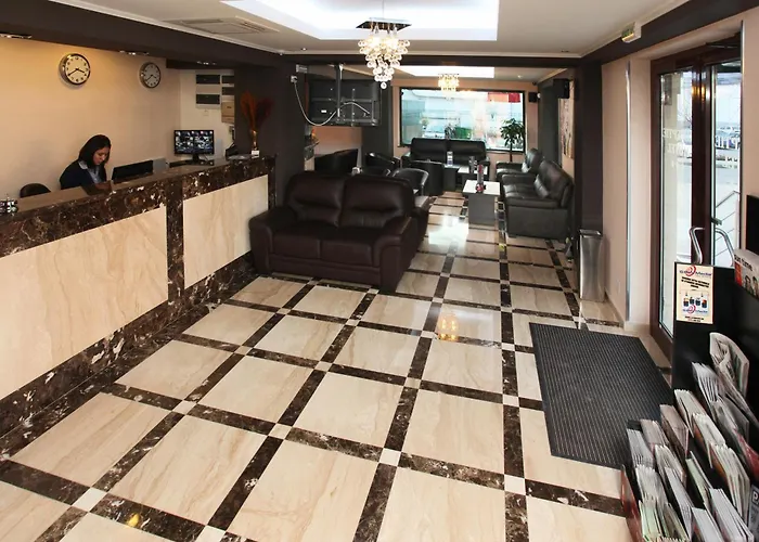 West Plaza Hotel Bukarest