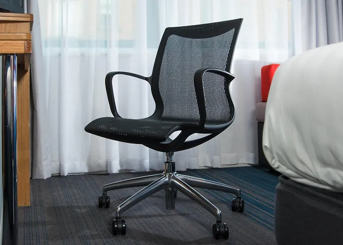 Holiday Inn Express Stirling By Ihg