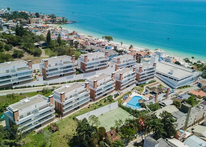 Punta Blu 102-1 - Apartamento De Alto Padrao Em Condominio Exclusivo, Quadra Poliesportiva - Piscina - Portaria 24H. Bombinhas