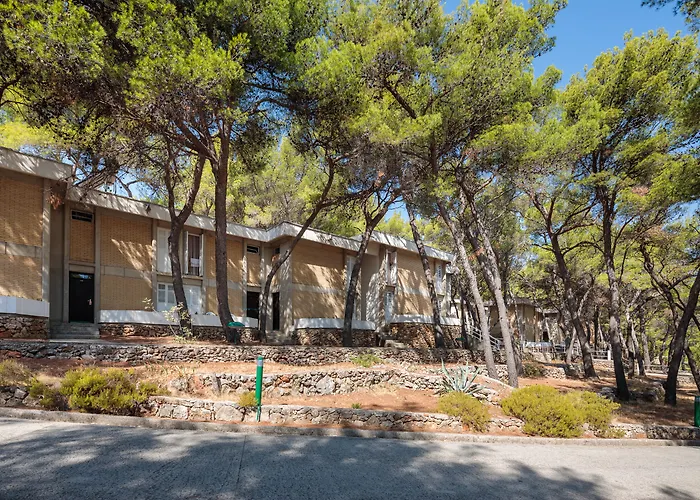Fontana Resort Jelsa 
