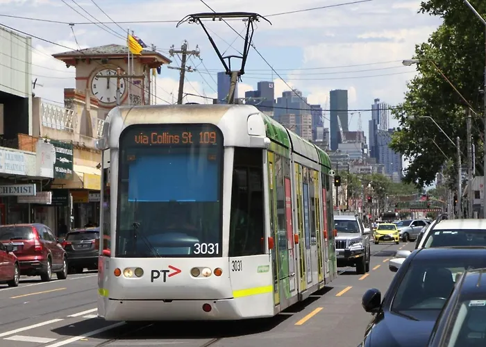 Homestay - Yarra River Boulevard - Private Room Melbourne City