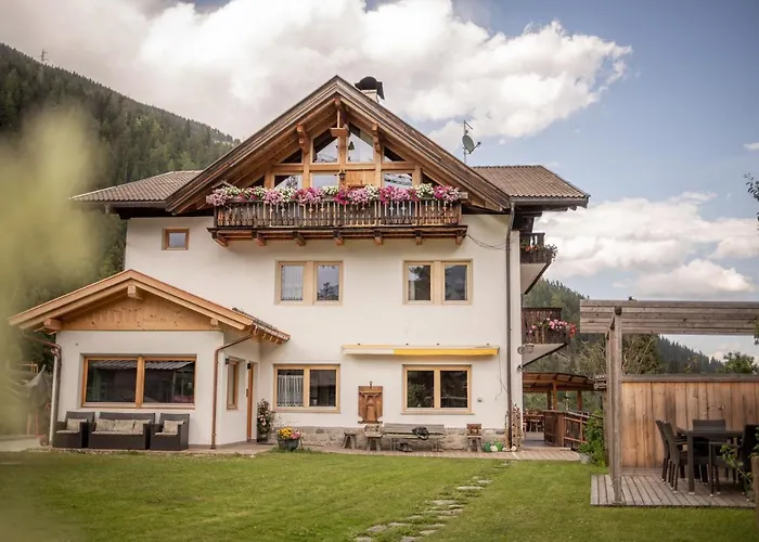 Aparthotel Haus Adlerhorst Ulten