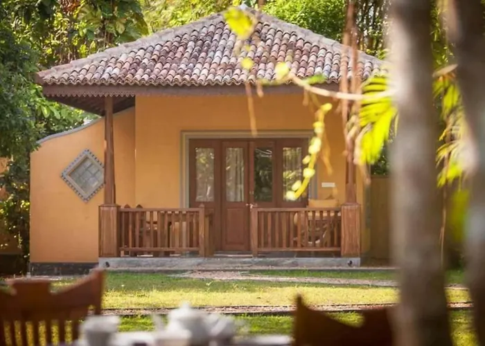 Birds Paradise Cabanas Unawatuna