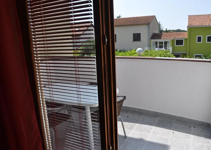 Apartments With A Parking Space Pula - 15582