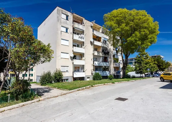 Apartments With Wifi Pula - 19493