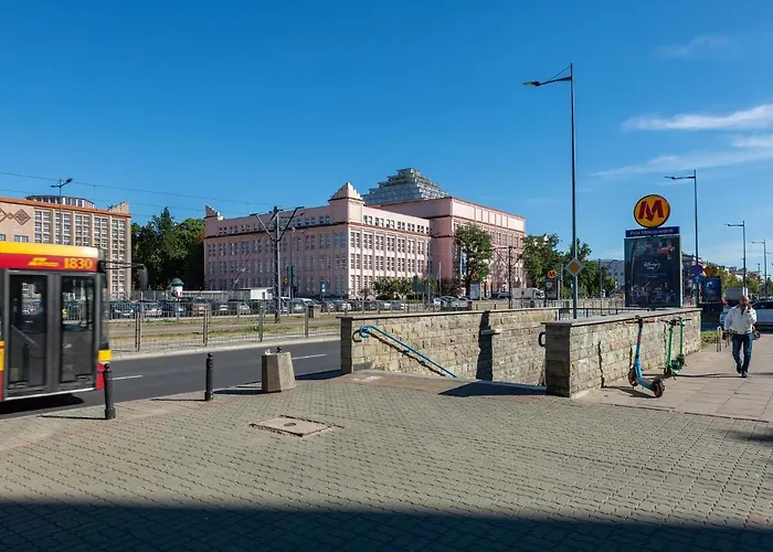 Batorego 220 - 450M Stacja Metra Pola Mokotowskie, 800M Biblioteka Narodowa - 20M Piekny Park Pola Mokotowskie - 800M Do Sgh - Wifi - Smart Tv - Good Apartments Warschau