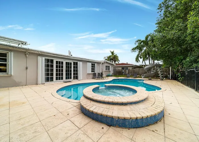 Villa Pool House On The Water 2 Miami