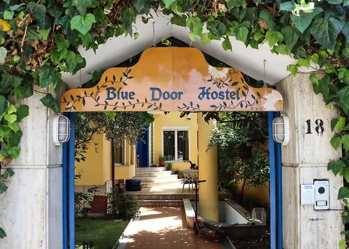 Blue Door Hostel Tirana