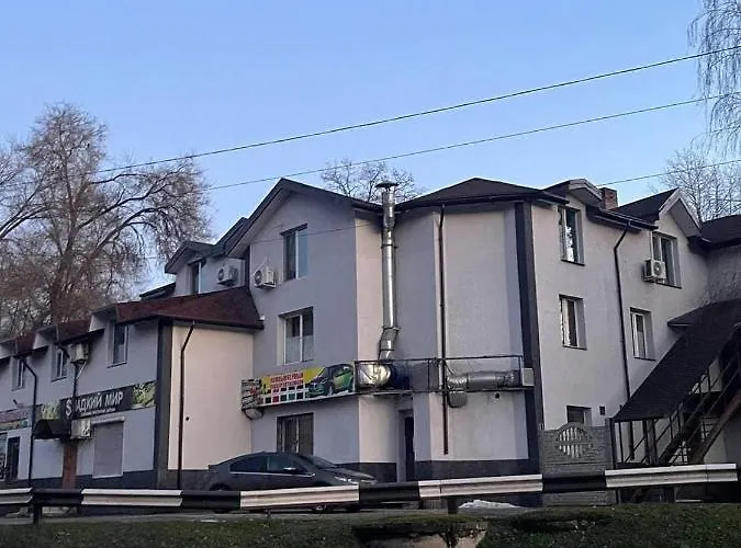 Pitstop Motel Kamjanske