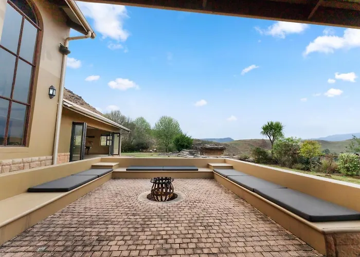 Drakensberg Luxury Accommodation - Misty Ridge Himeville