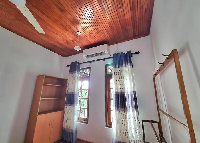 Aurelia Apartment - Upstairs Weligama