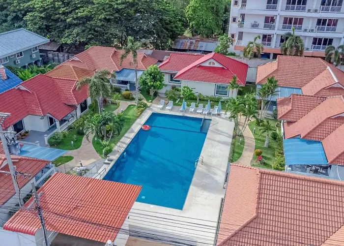 Resort 5-3Br Huge Pool, Bbq, 300M-Beach, 8 Mins To Walking Street Pattaya