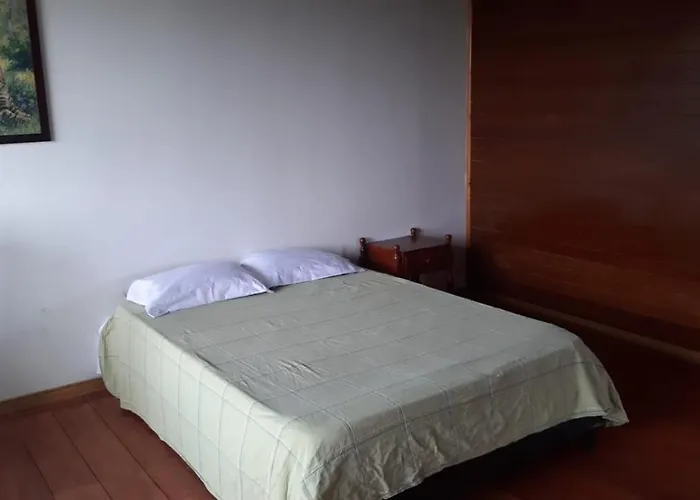 Apartamento De Un Ambiente, Cocina, Bano, Acogedor, Vista A Zonas Verdes Calarcá