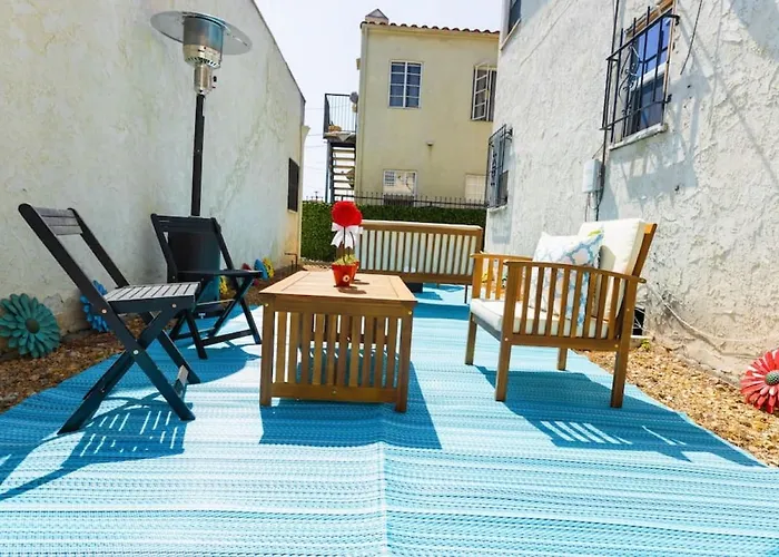 Spring Charmer In The Heart Of The City Los Angeles