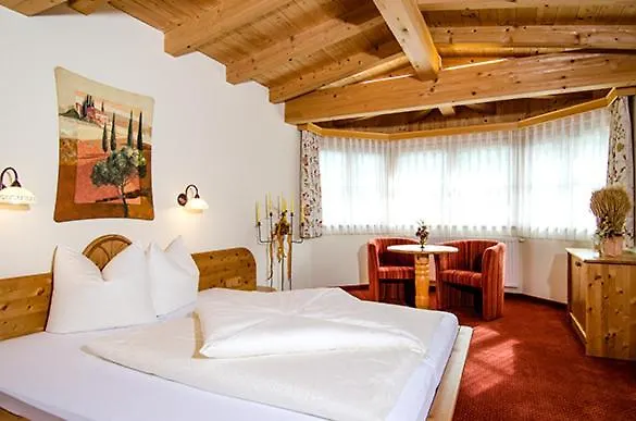 Ferienwohnung Hof am Arlberg - Familie Walter St. Anton am Arlberg