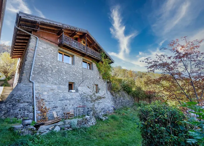 Magnifique Chalet Authentique Au Coeur Des 3 Vallees Courchevel