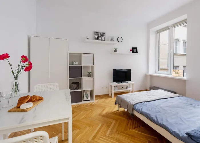 Krakowskie Przedmiescie 63 Prywatne Mieszkanie Na Starowce 50M Od Placu Zamkowego Samodzielne Zameldowanie! Self Check-In System! Warschau