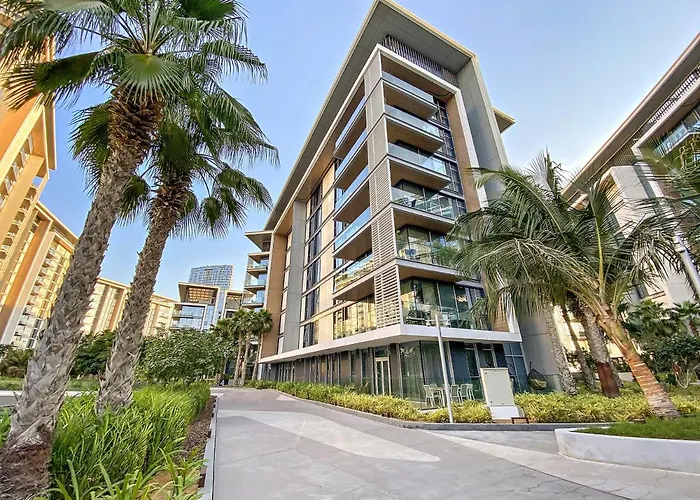 Phenomenal 2Br With Scenic Sea-View From All Rooms! Dubai