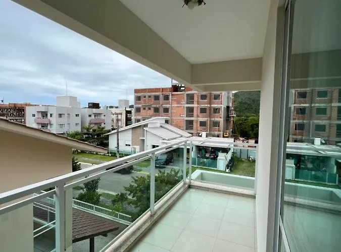 Apto De 3 Quartos Na Praia De Palmas, Com Garagem Governador Celso Ramos