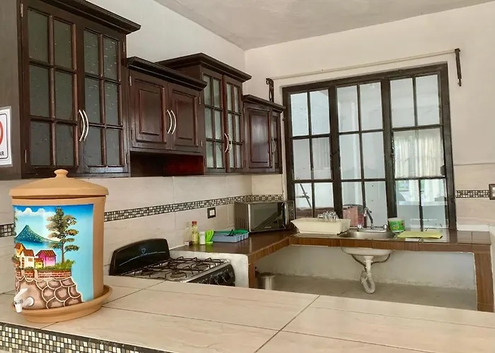 Villa Casa 2 A 5 Min Del Irtra Retalhuleu
