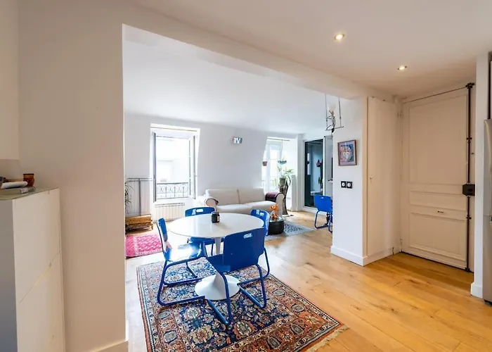 Appartement vue Tour Eiffel Paris
