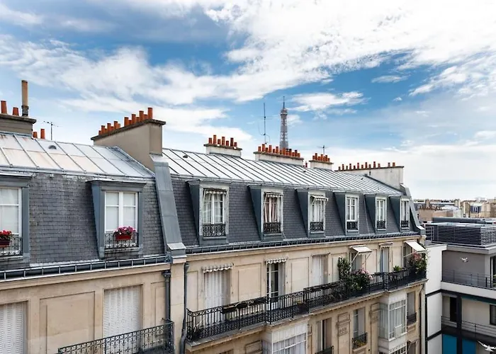 Appartement vue Tour Eiffel Paris