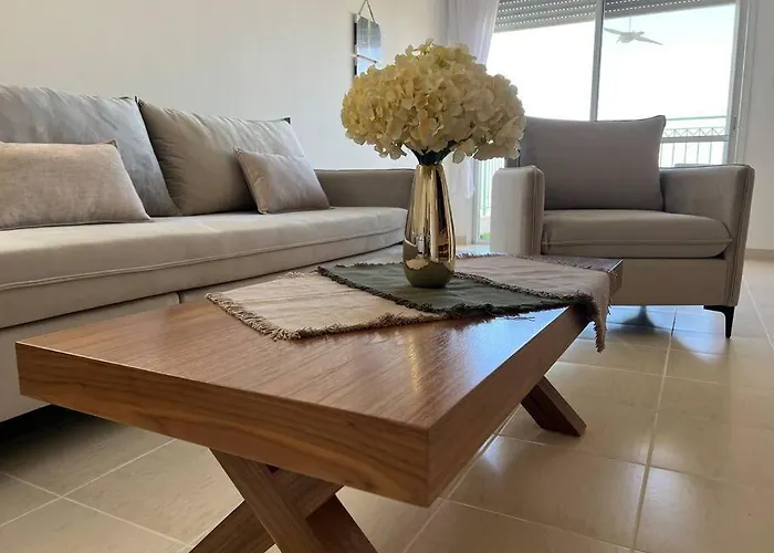 Ferienwohnung דירת 4 חדרים יוקרתית קרובה לים Aschkelon