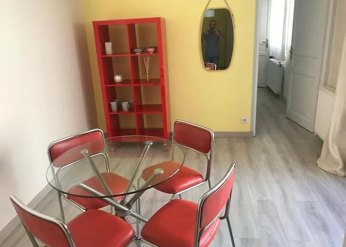 Puteaux : Appartement Spacieux Pour 5 Personnes