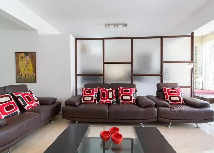 Bright 3Br In The Beating Heart Of Tlv By Feelhome Tel Aviv-Jaffa