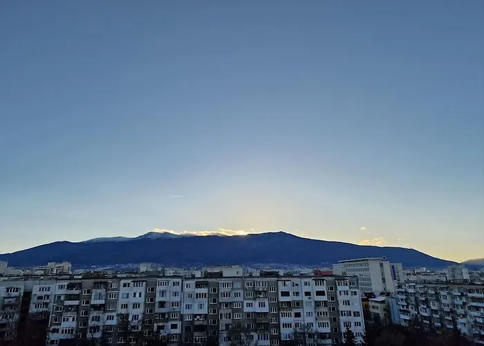 Very Spacious & Modern 3Bed Near Airport & Centre Sofia