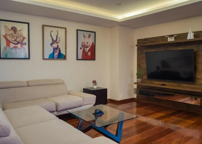 Ferienwohnung Penthouse Familiar, Amplio Y Con Garaje En El Centro De Riobamba - Wanderlot Leganza